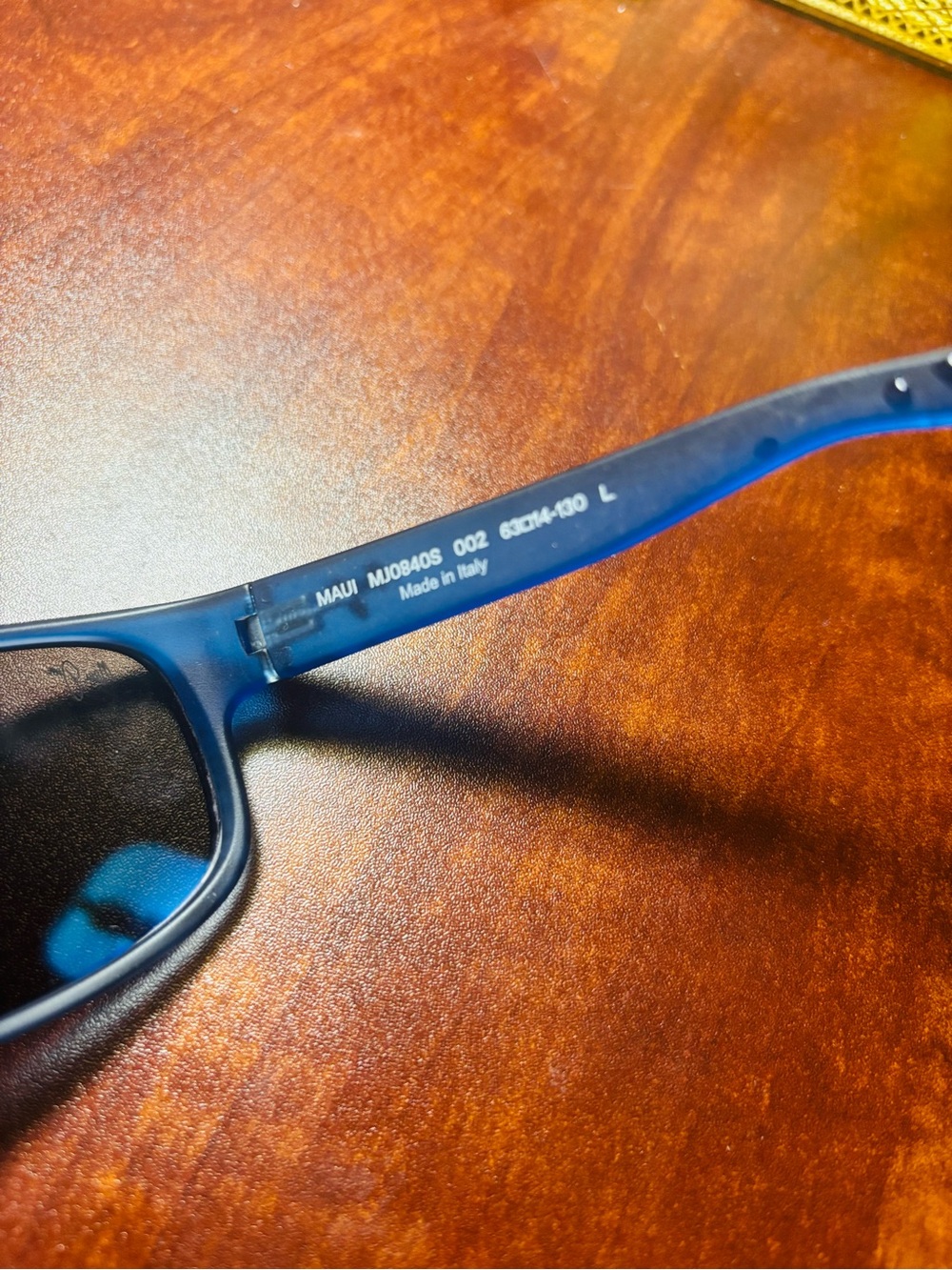 Maui Jim KAIWI CHANNEL Polarized Wrap Sunglasses Blue Black w/Blue Hawaii Lenses - Picture 11 of 15